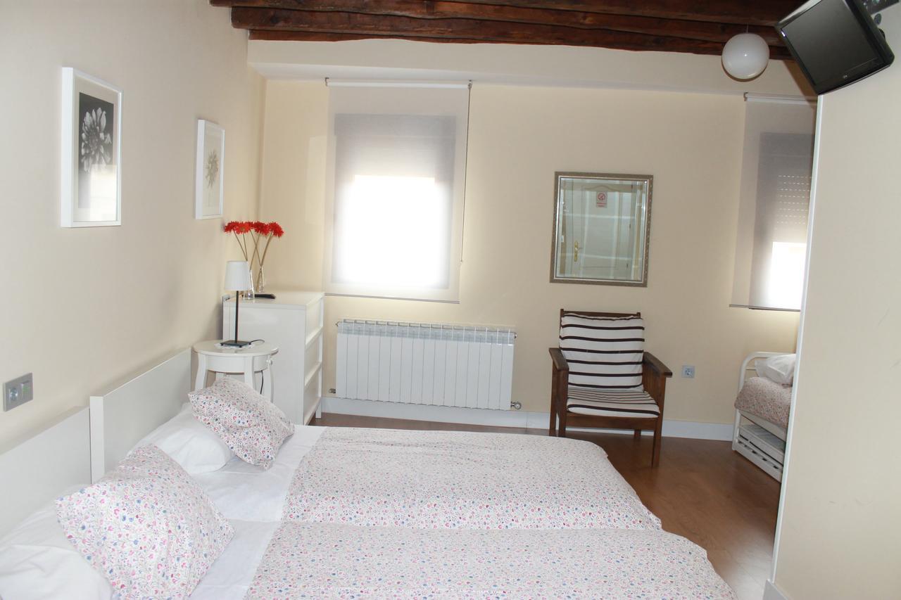 Alojamientos Palacete Penaranda de Duero Phòng bức ảnh
